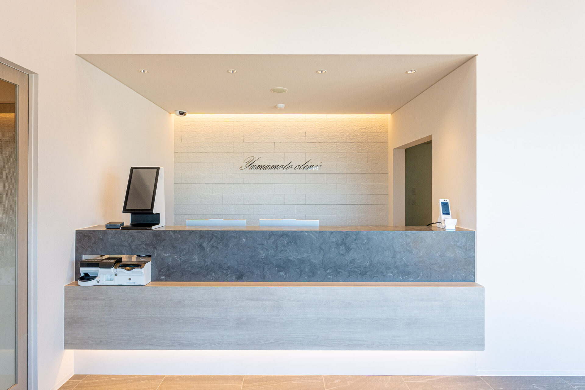 メインビジュアル02（PC）